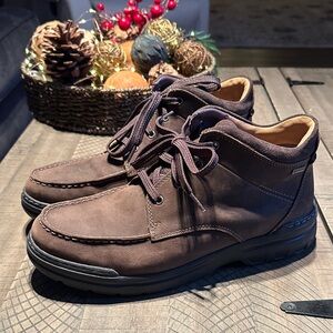 Clarks Brown Chukka Boots 9 1/2